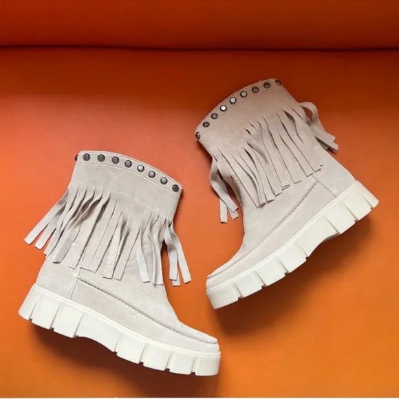 New! GEOX Ghoula Fringe Studded Suede Platform Booties in Taupe - Picture 4 of 13